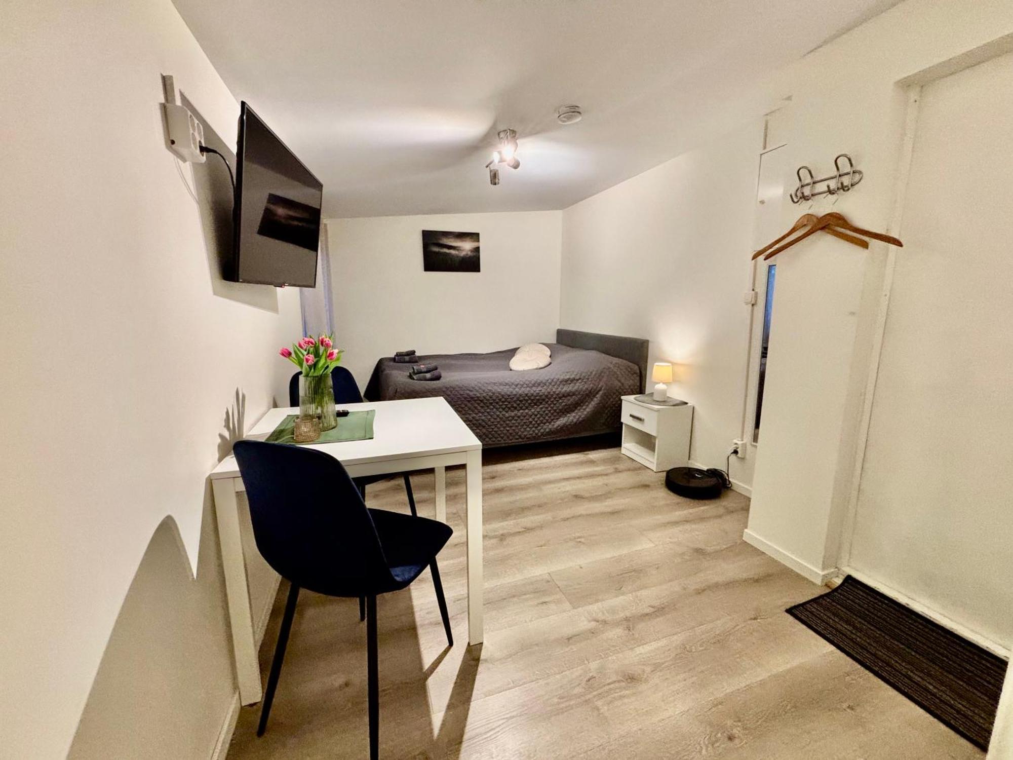 Litle Cozy Apartment In Ålesund Exteriör bild