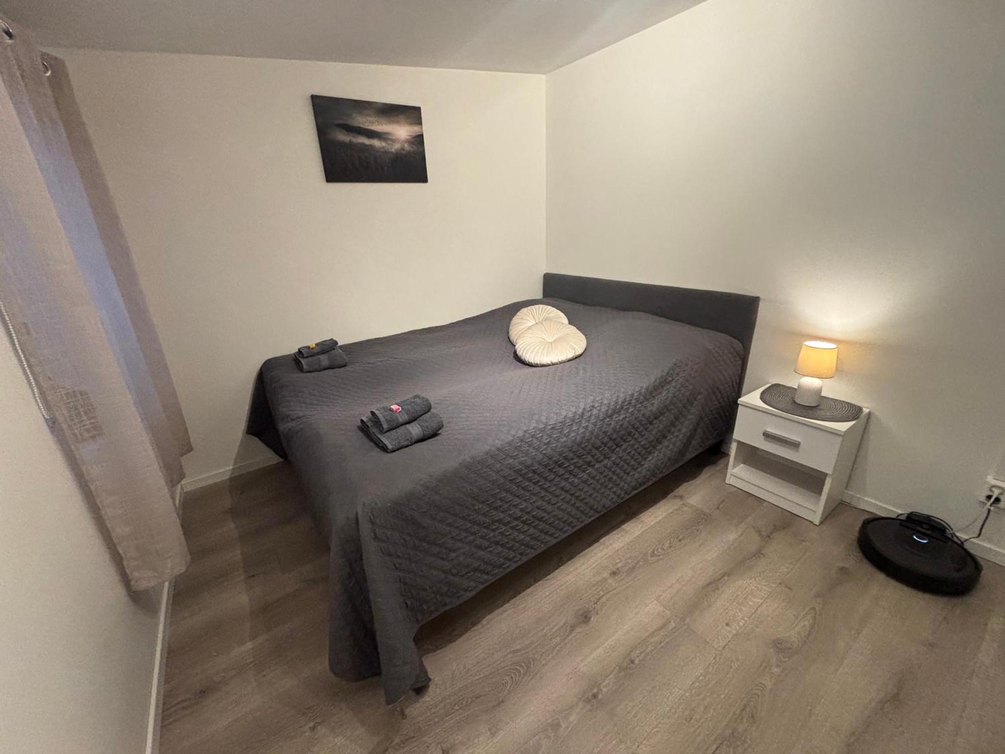 Litle Cozy Apartment In Ålesund Exteriör bild